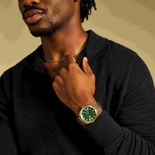 Load image into Gallery viewer, Everett Gold Tone Analogue Watch FS6090