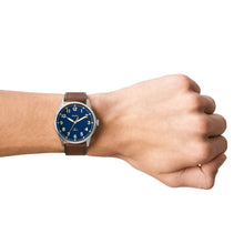 Load image into Gallery viewer, Dayliner Three-Hand Medium Brown Leather Watch FS5923
