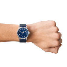 Load image into Gallery viewer, Dayliner Three-Hand Navy Leather Watch FS5924
