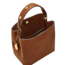 Load image into Gallery viewer, Jessie Small Bucket Crossbody ZB11002200
